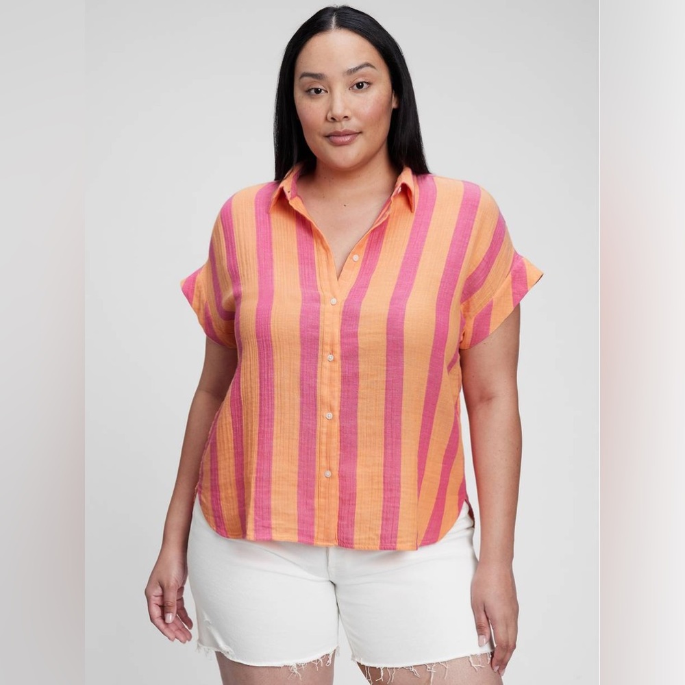 🎉 * 3 for $25* GAP Crinkle Gauze Button Shirt Coral/Pink Size L